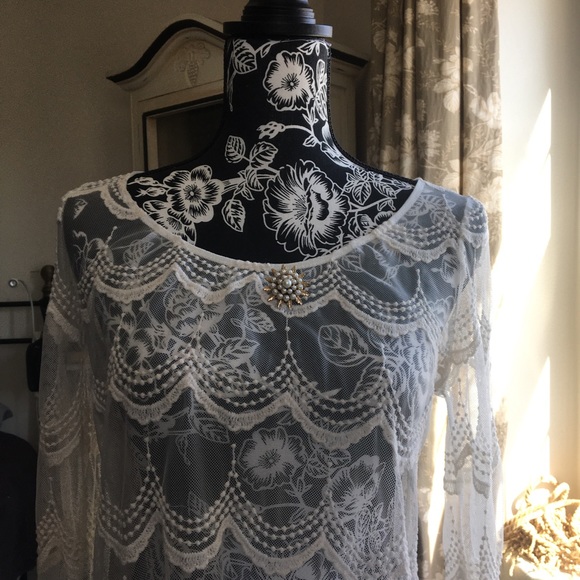 Vintage Pearl Flower Brooch - Picture 8 of 8